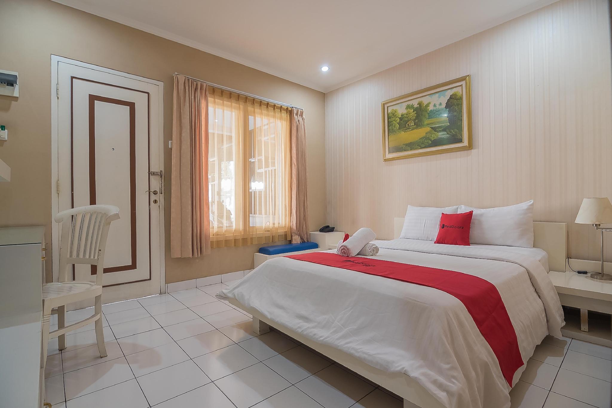 Reddoorz Near Setrasari Mall 2 Бандунг Экстерьер фото