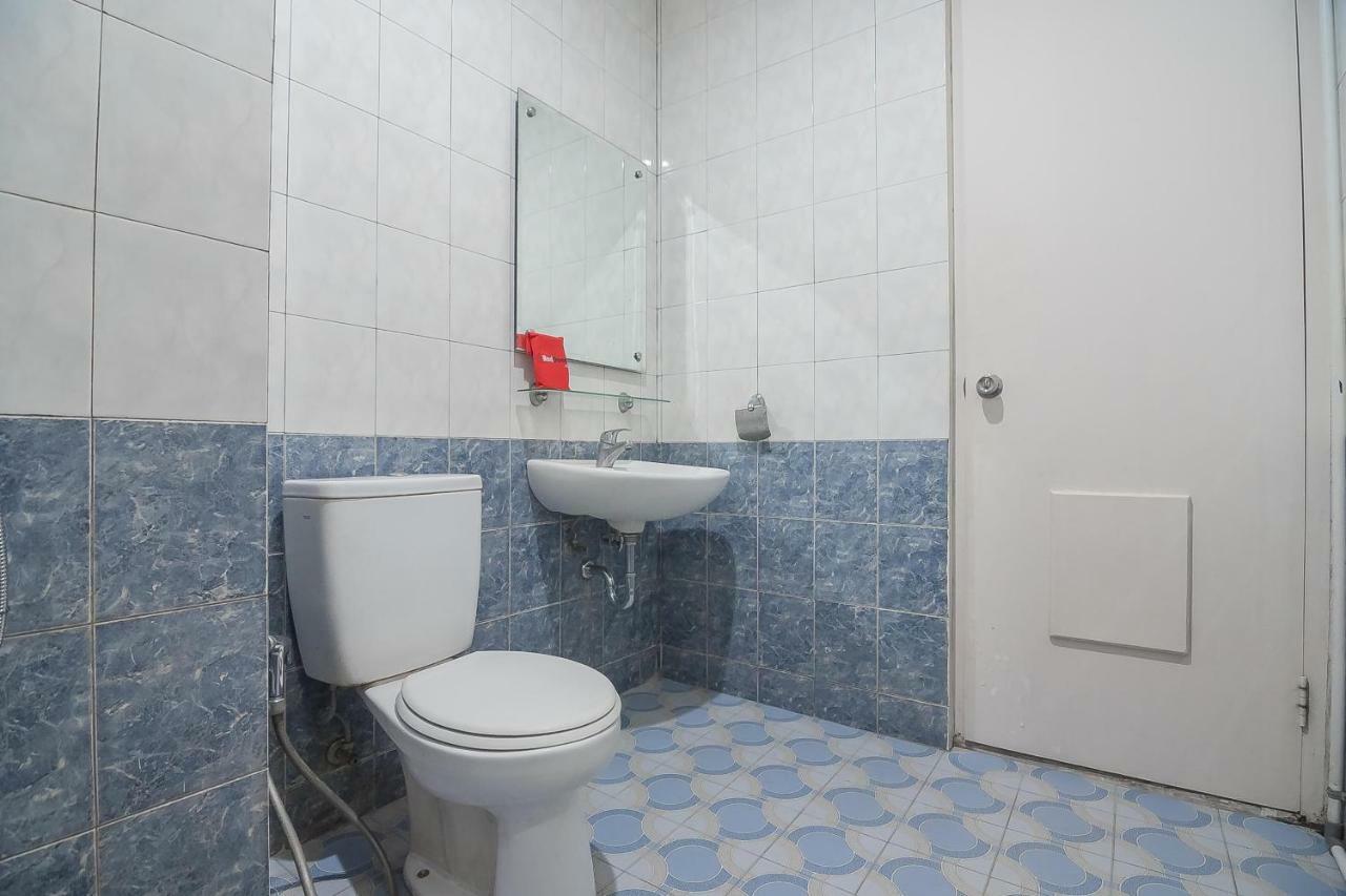 Reddoorz Near Setrasari Mall 2 Бандунг Экстерьер фото
